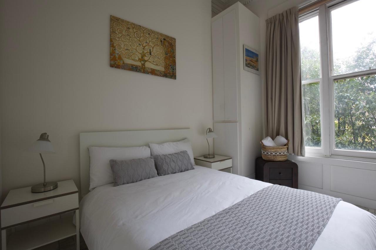 Large 2 Beds Flat Overlooking Clapham Common Park 伦敦 外观 照片