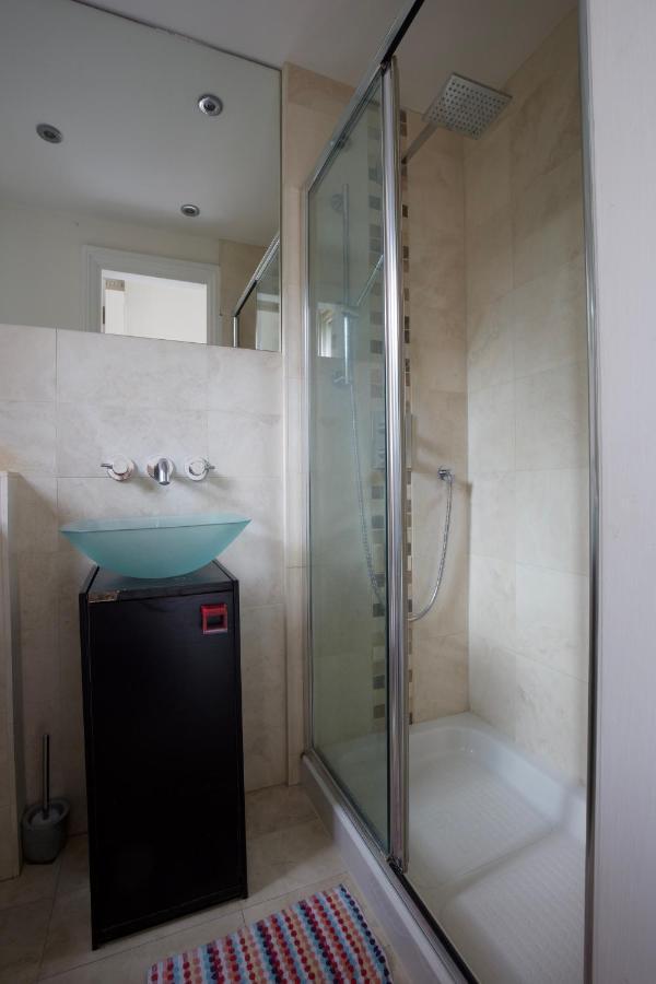 Large 2 Beds Flat Overlooking Clapham Common Park 伦敦 外观 照片