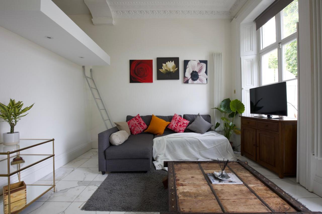 Large 2 Beds Flat Overlooking Clapham Common Park 伦敦 外观 照片
