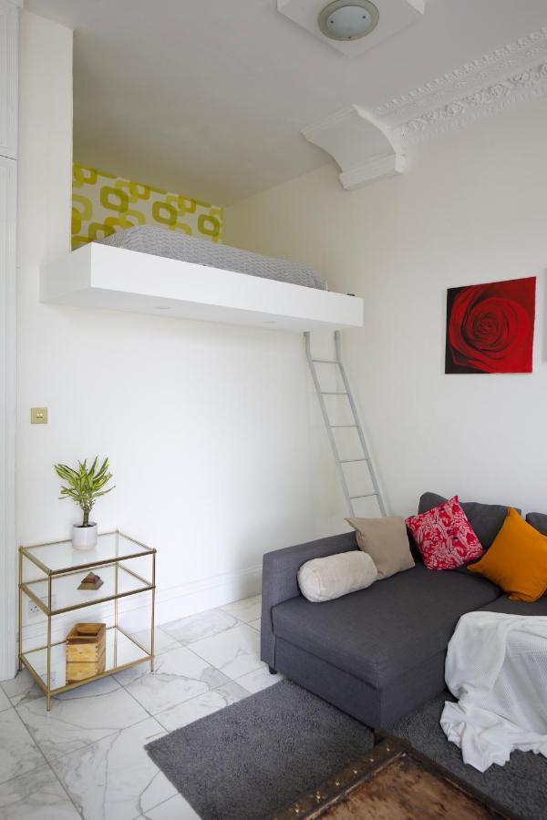 Large 2 Beds Flat Overlooking Clapham Common Park 伦敦 外观 照片
